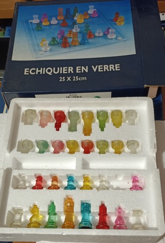 échiquier verre - Échiquier, en