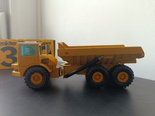 Caterpillar D300 - NZG 166