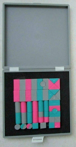 Boîte plastique - , cm²