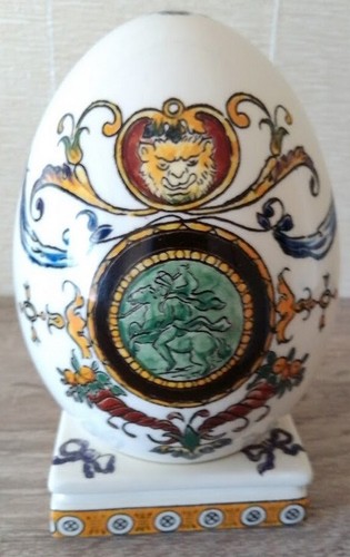 Joli oeuf faience - oeuf, de