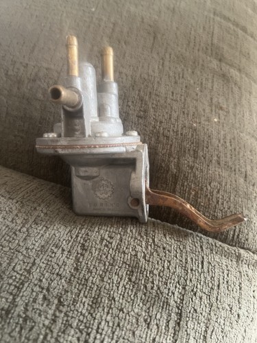 Fuel pump pompe essence - pump,