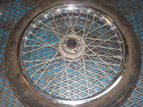 Roue avant suzuki 125 - gt,