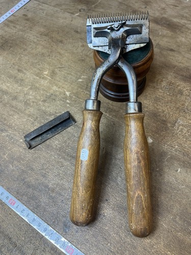 Outils anciens tondeuse - anciens,