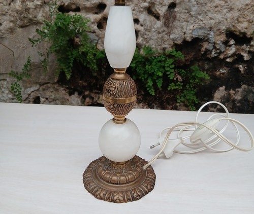 Beau pied lampe - de, en