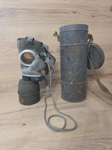Masque gaz français - français, ancien