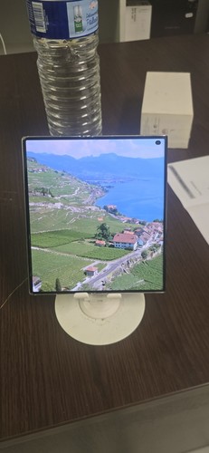 Huawei fold 8 - 2,