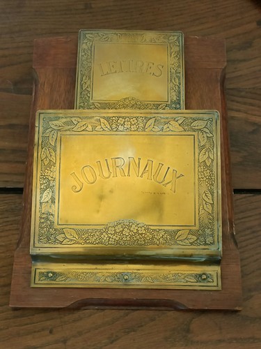 Porte lettres journaux mural - lettres,