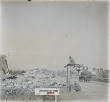 Village en ruines, soldat guerre WW1, plaque verre photo ancienne stéréo 6x13 cm