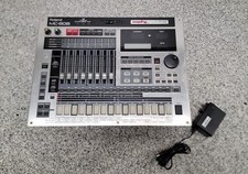 Roland MC-808 Sampling Groovebox Rhythm Machine Music Sampler 