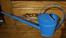 Ancien arrosoir 1L50 en zinc