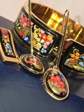 FreyWille Folkloric Masterpiece Bangle Contessa, Drop Earrings and Wave Pendant