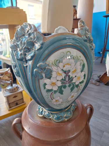 Grand cache pot art - grand,