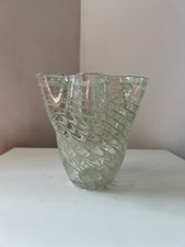 Vase en verre filigrane forme