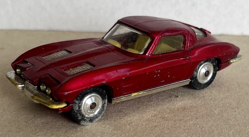 Corgi toys chevrolet - chevrolet, corvette