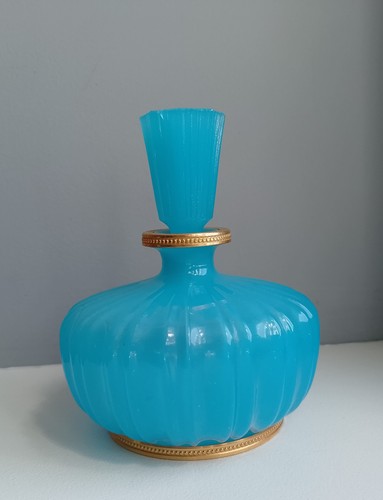 Flacon opaline bleue - flacon,