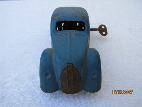 Ancienne voiture tole - en,