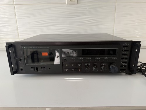 Nakamichi 680 cassette deck