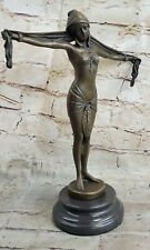 Statue En Bronze Sculptée D'Art Déco D'Une Danseuse Égyptienne Signée Chiparus