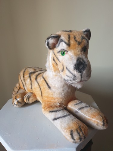 Large tiger plush toy - large,
