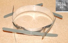 Сerclage feuillard d'aluminium + rivet casque allemand WWII taille 58.