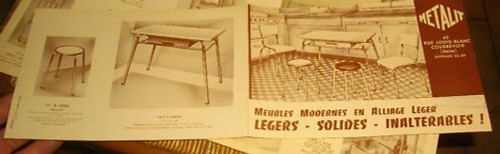 Dépliant meuble table chaise - table,