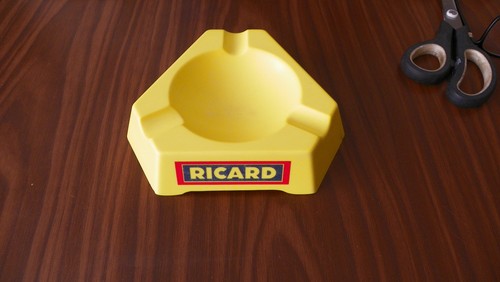 Cendrier publicitaire ricard - ,