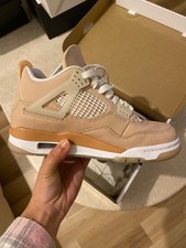 Wmns Air Jordan 4 Retro