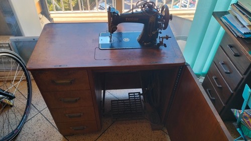 Machine coudre ancienne - coudre,