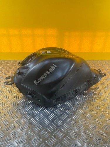 Réservoir carburant pour - de,