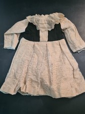 Robe ancienne pour poupée