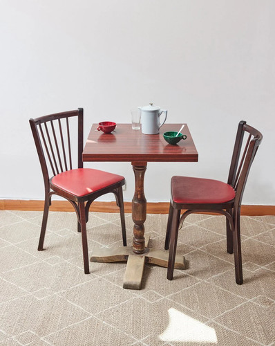 Denise table à - table,