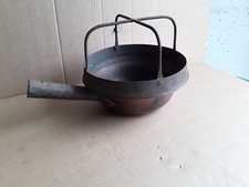 Ancienne Bassinoire ou