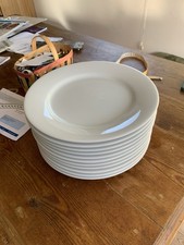 11 Assiettes Porcelaine Blanches de Qualité