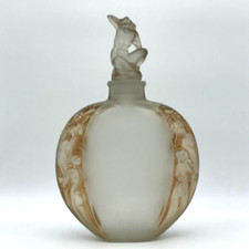flat mermaid vase with cap by R.lalique