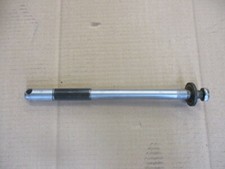 Axe de roue arrière pour BMW