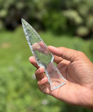 Poignard en verre à quartz