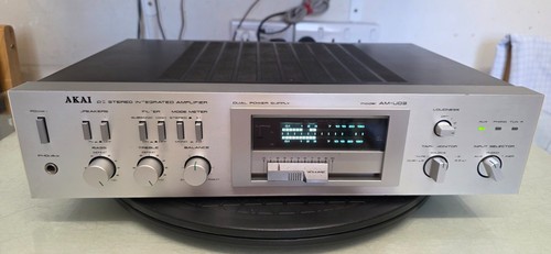Akai u03 stereo amplifier - -,