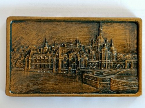 Bas relief château - relief,