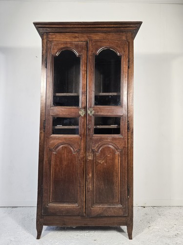 Bibliothèque vitrine - , en