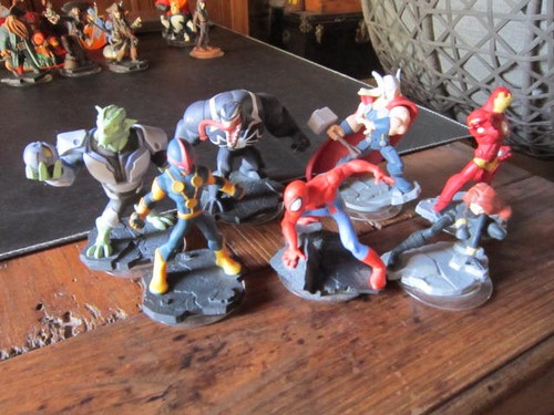 Lot figurines disney - lot,