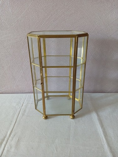 Vitrine verre laiton - en,