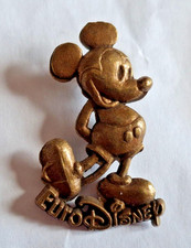 PIN'S euro disney - Mickey 1992 relief Laiton ?