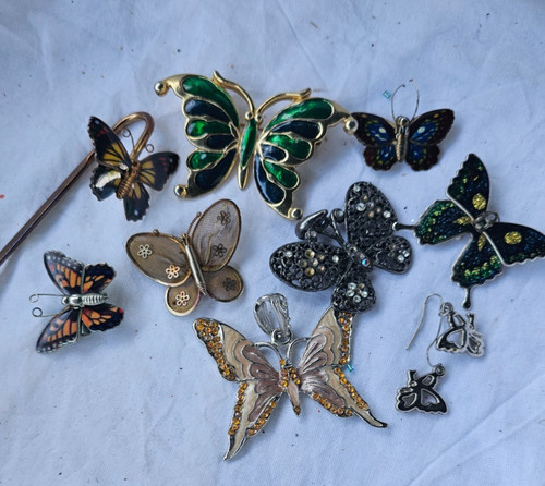 Lot bijoux trier vintages - lot,