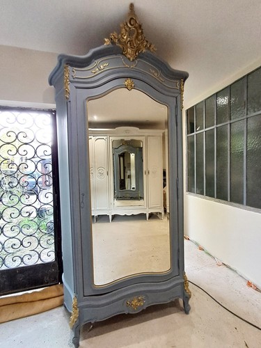 Armoire galbée ancienne - galbée,,