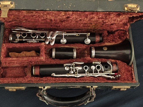 Clarinet conn 444n good - clarinet,