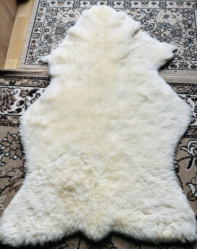 Tapis peau mouton en - peau, de