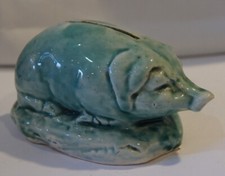 Rare Tirelire en barbotine en