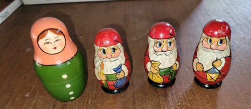 Poupées russes père noèl - russes,