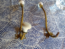 2 anciennes patères en cuivre