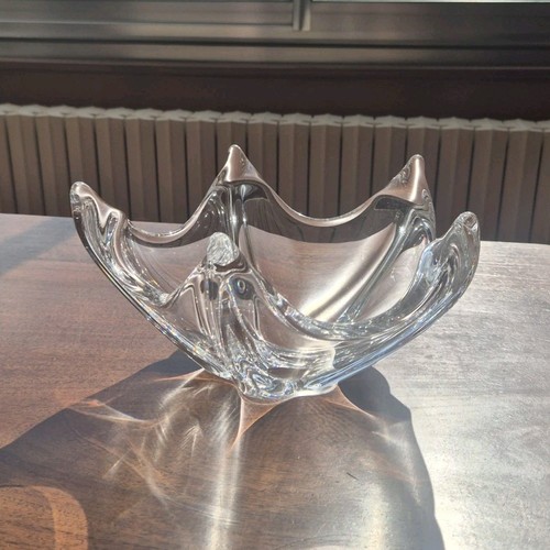 Daum signed star shape - signed,